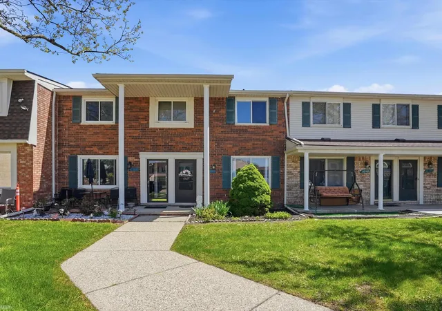 38150-jamestown-dr-sterlingheightscity-macomb-mi-48312/hzid_8f5b10b0