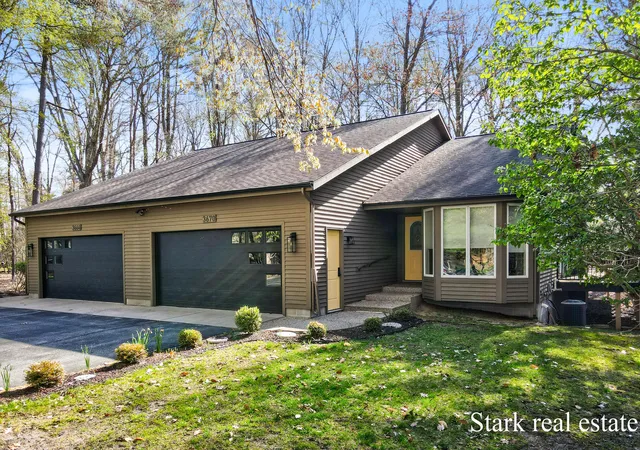 3670-henry-st-norton-shores-mi-49441/hzid_248d4006