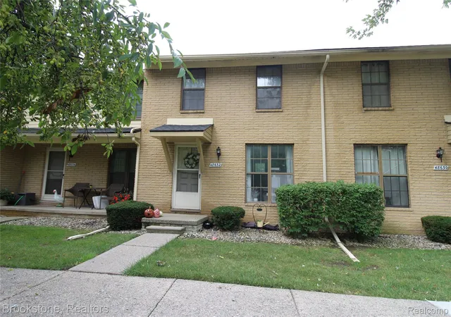 48632-sugarbush-rd-6-chesterfield-mi-48047/hzid_a0f21e8d