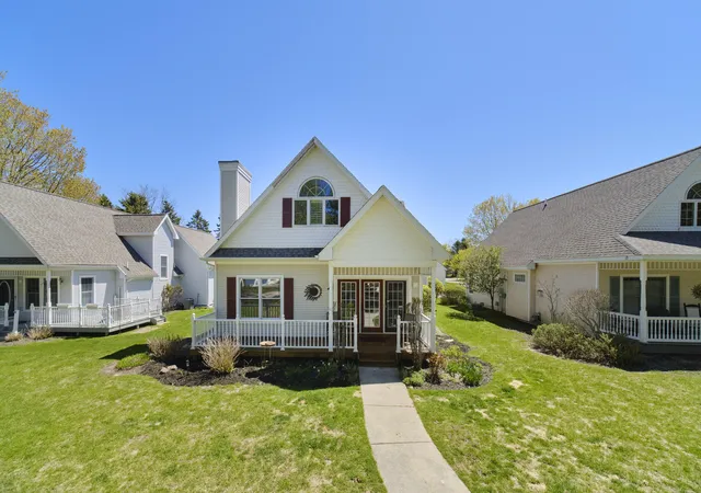 10-cottage-ln-manistee-mi-49660/hzid_2873e527
