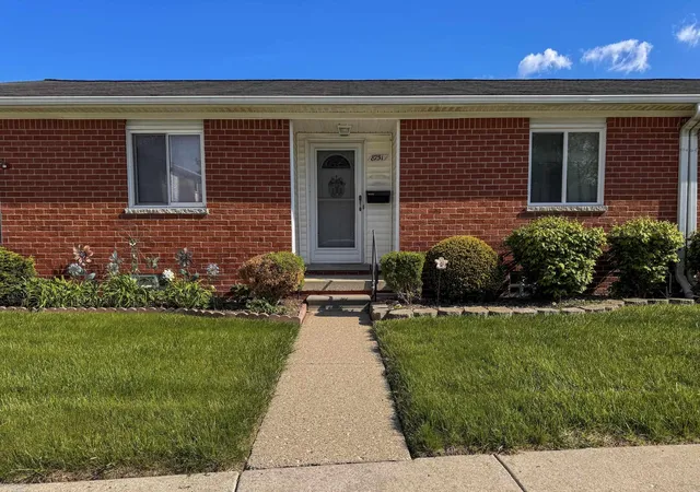 8751-sterling-st-center-line-mi-48015/hzid_a73461dc