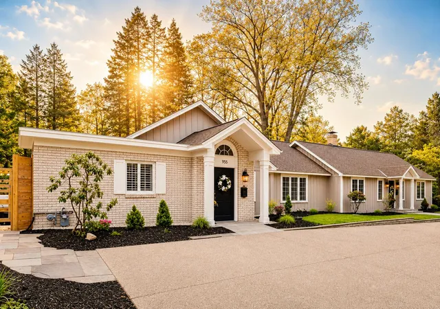 955-w-957-ctr-st-douglas-mi-49406/hzid_22be3bdb