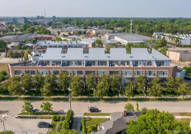 333-e-parent-ave-41-royal-oak-mi-48067/hzid_bc83b890