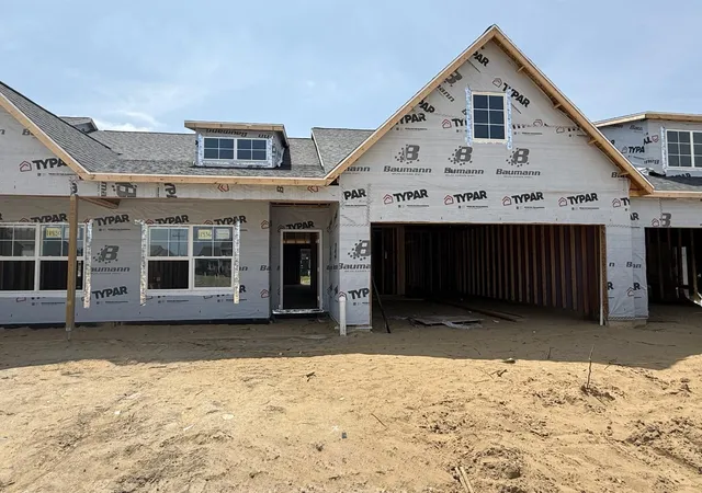 11936-smithfield-dr-44-holland-mi-49424/hzid_5d752e34