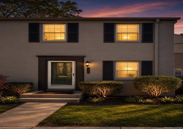1684-graefield-rd-60-birminghamcity-oakland-mi-48009/hzid_62e0c911