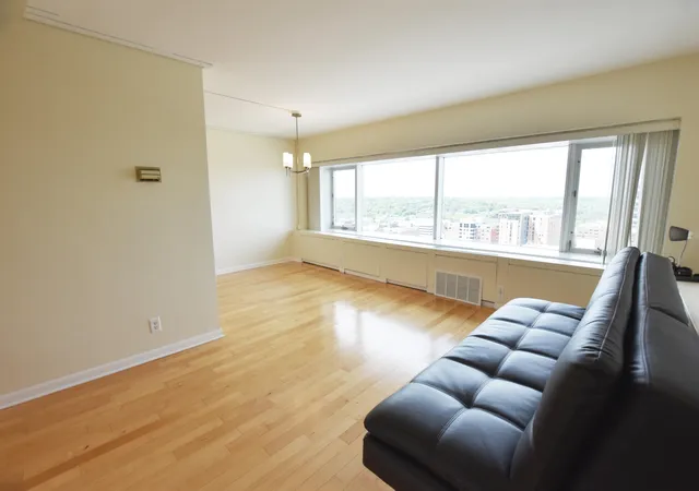 555-e-william-st-20i-annarborcity-washtenaw-mi-48104/hzid_b4c3b7d6