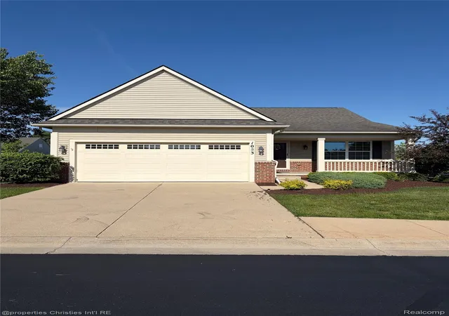 1053-paddock-dr-south-lyon-mi-48178/hzid_8915ed43
