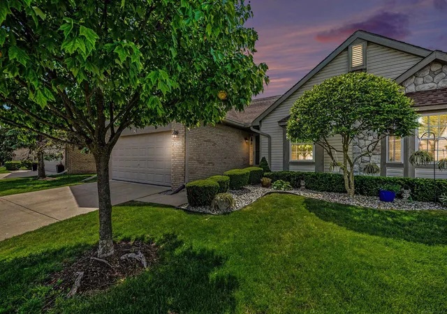 42349-bayberry-st-clinton-township-mi-48038/hzid_47aa891c