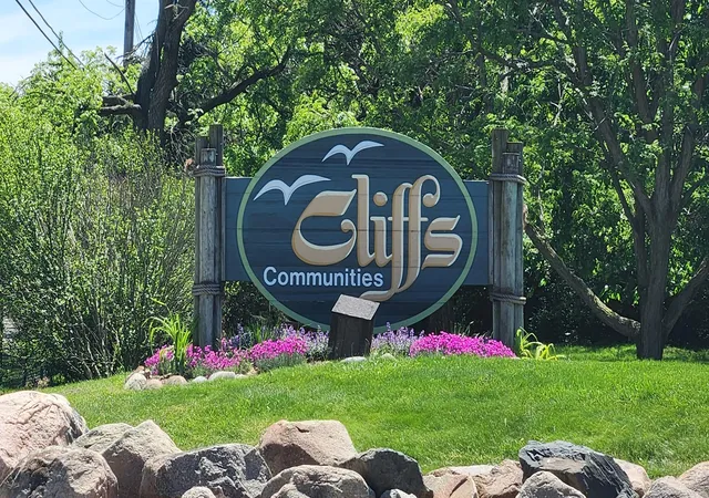 804-cliffs-dr-205-f-ypsilantichartertownship-washtenaw-mi-48198/hzid_94fb0c7a