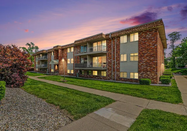 734-w-kilgore-rd-303-kalamazoocity-kalamazoo-mi-49008/hzid_ccd1b386
