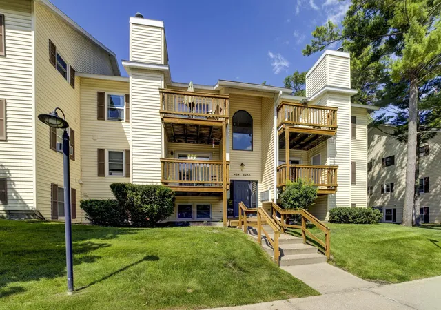 4249-mitchell-crk-dr-traverse-city-mi-49686/hzid_522432ef
