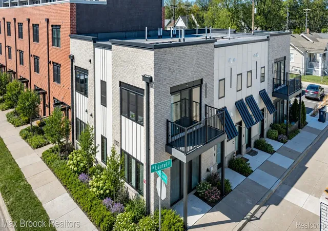 105-n-laurel-st-royal-oak-mi-48067/hzid_309eea85