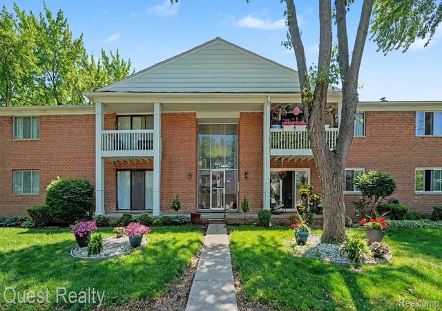 42744-sheldon-pl-151-clinton-township-mi-48038/hzid_7e304191