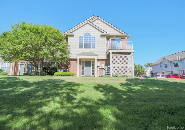 1859-flagstone-cir-rochester-mi-48307/hzid_c83e8f39