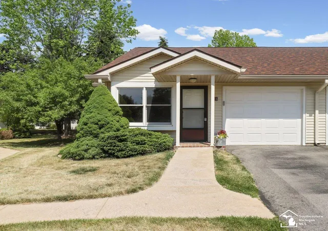 729-clark-st-tecumsehcity-lenawee-mi-49286/hzid_61aed1bd