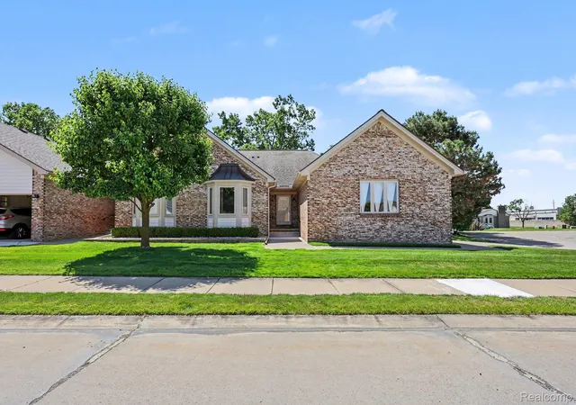 13750-treeland-dr-shelby-township-mi-48315/hzid_b4f35084