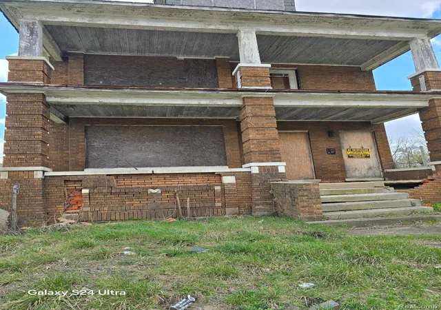 320-owen-st-detroit-mi-48202/hzid_9a6de7a3