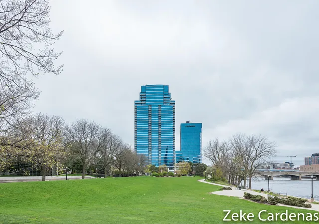 335-bridge-st-nw-901-grand-rapids-mi-49504/hzid_7a1c5288