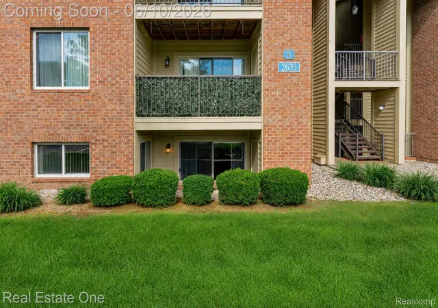 2635-greenstone-blvd-501-auburnhillscity-oakland-mi-48326/hzid_cf2cfa95