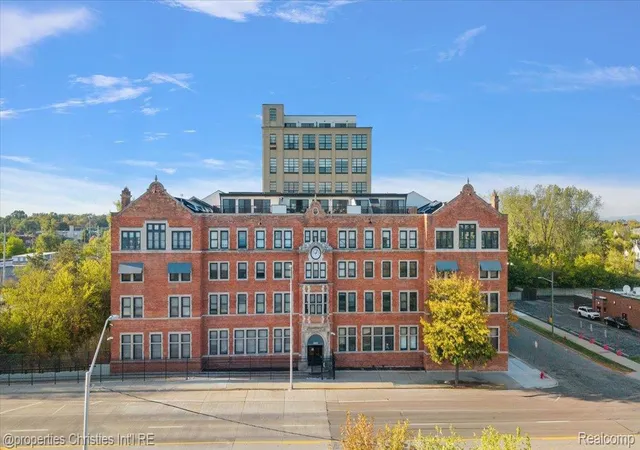 6533-e-jefferson-ave-307-detroitcity-wayne-mi-48207/hzid_210b24d9
