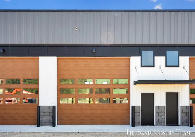 1500-kooiman-ave-9-grandhavencity-ottawa-mi-49417/hzid_b20be52c