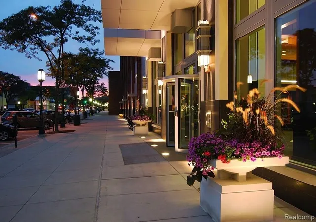 411-s-old-woodward-ave-815-birmingham-mi-48009/hzid_c876286d