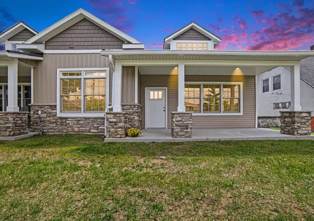 112-e-sheridan-st-fremont-mi-49412/hzid_12104e4f