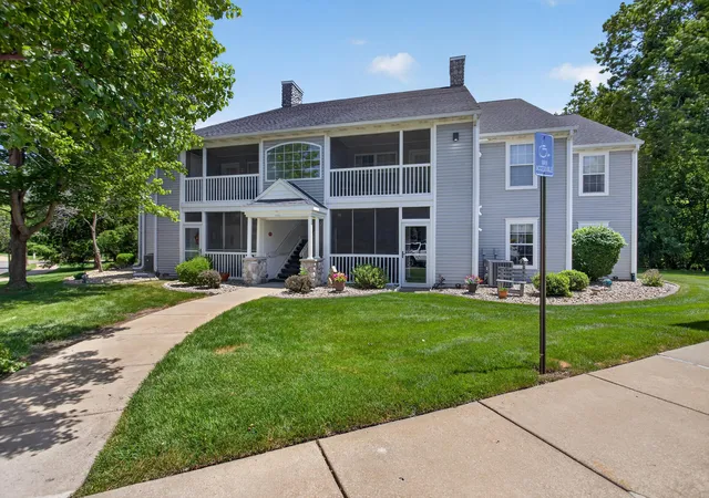 864-w-barrington-cir-jackson-mi-49203/hzid_aff1127f