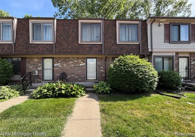 16974-kingsbrooke-dr-clinton-township-mi-48038/hzid_db969ac1