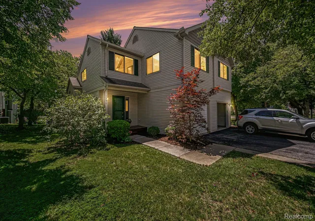 1390-patricia-ave-annarborcity-washtenaw-mi-48103/hzid_7296871f