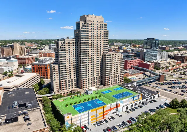 57-campau-cir-nw-2305-grand-rapids-mi-49503/hzid_53b2c29a