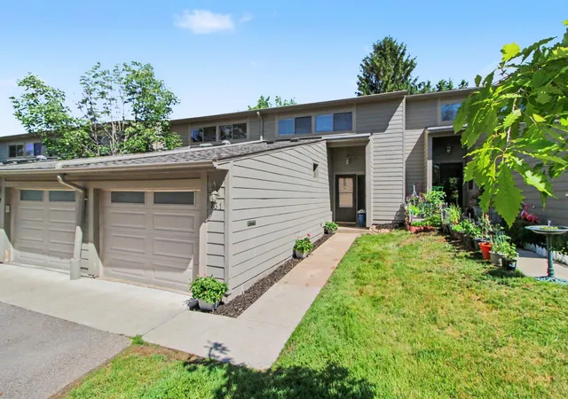 731-skynob-dr-ann-arbor-mi-48105/hzid_c88970c1
