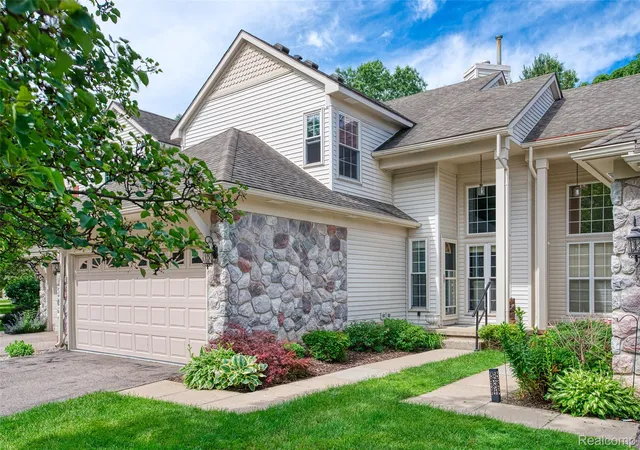 1021-calpernia-wixom-mi-48393/hzid_0bedfba2