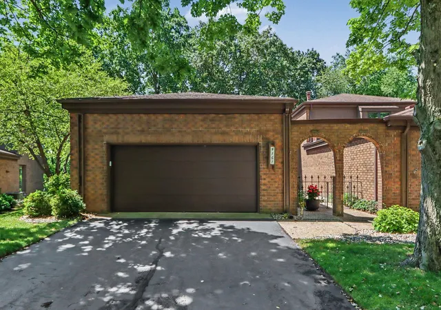 4161-lake-ter-dr-kalamazoo-mi-49008/hzid_0821ff07