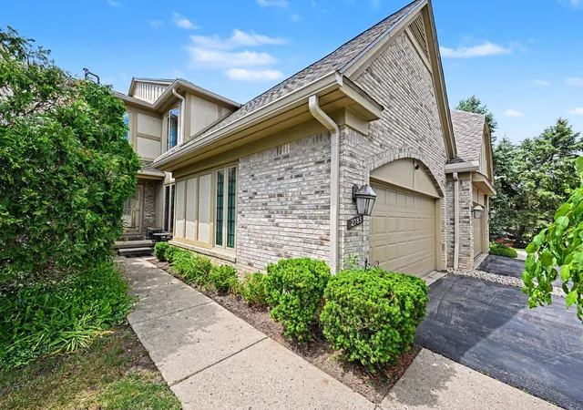2785-maitland-dr-ann-arbor-mi-48105/hzid_bab8d465