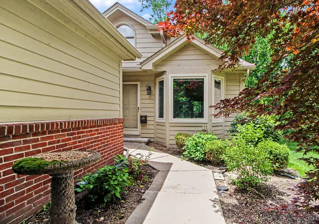183-kingsbrook-ave-17-ann-arbor-mi-48103/hzid_6c6c3c40