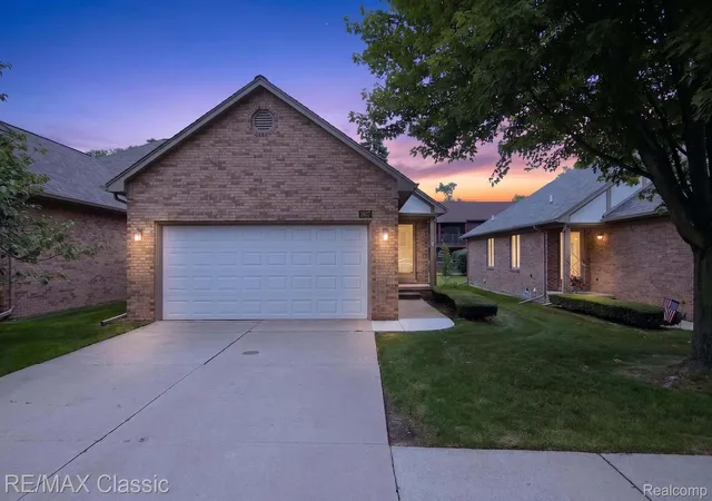 3937-sunflower-ln-suite-100-warrencity-macomb-mi-48091/hzid_b2235088