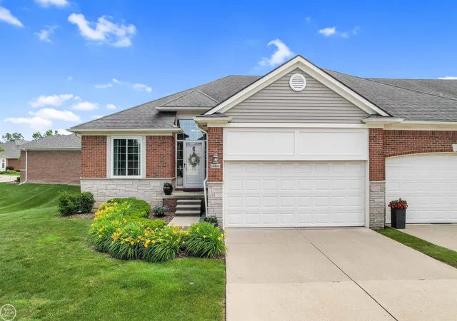 14822-village-park-cir-shelby-township-mi-48315/hzid_0aa5d927