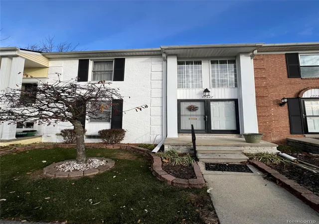 37407-charter-oaks-blvd-clinton-township-mi-48036/hzid_cc7010a2