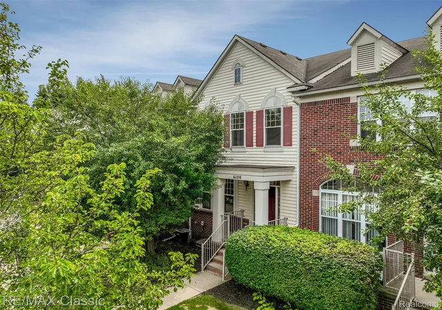 6108-heron-hills-dr-56-walled-lake-mi-48390/hzid_a0124b1c