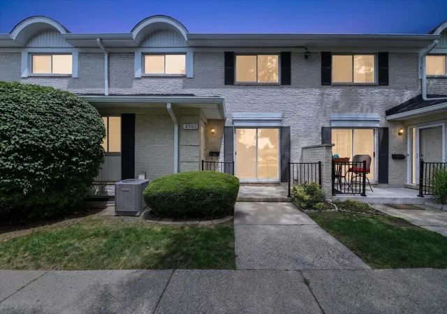 8503-winchester-dr-sterling-heights-mi-48313/hzid_f3b42318