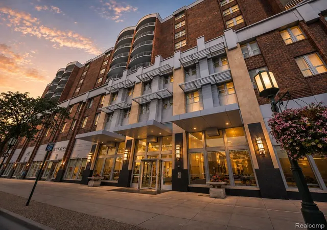 411-s-old-woodward-ave-714-birmingham-mi-48009/hzid_16557b7c