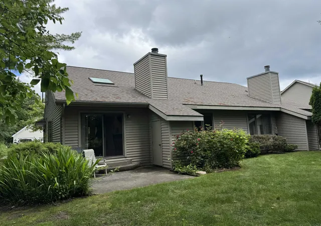 723-n-apple-tree-dr-suttons-bay-mi-49682/hzid_9e648a48