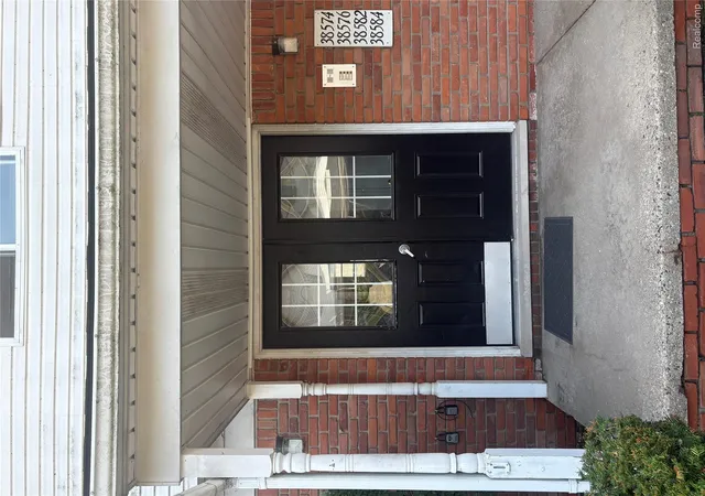 38576-meadowdale-st-clinton-township-mi-48036/hzid_8ca435fc