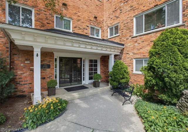 450-oak-ave-203-birmingham-mi-48009/hzid_a2ac92ee