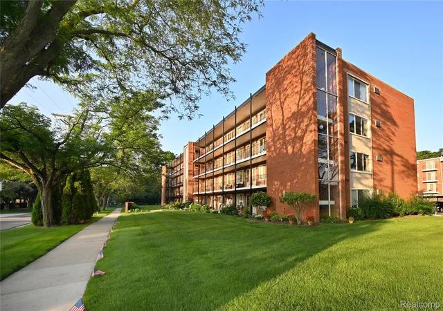 2820-woodslee-dr-405-royal-oak-mi-48073/hzid_df58f9c6