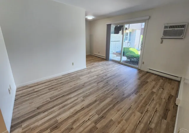 240-w-tuscola-unit-2-st-frankenmuthcity-saginaw-mi-48734/hzid_9664c328