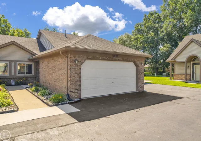 16582-woodlane-dr-fraser-mi-48026/hzid_7e3c4990
