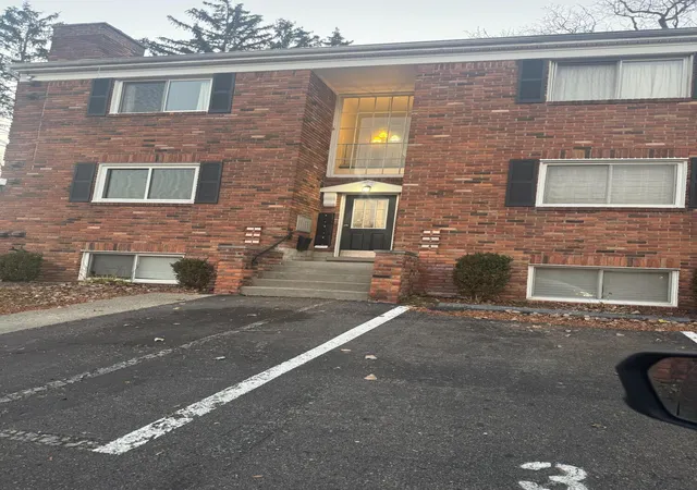 31831-grand-river-ave-3-farmington-mi-48336/hzid_0190602e