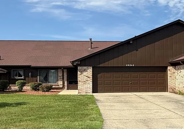 20342-pine-meadow-dr-clinton-township-mi-48036/hzid_d15d04bb